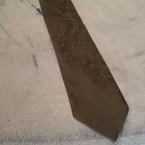 Black patterned neck tie